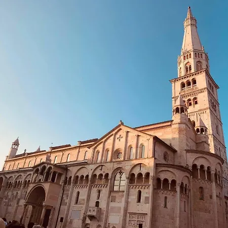 Stella 3* Modena
