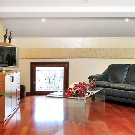 Отель Stella Модена